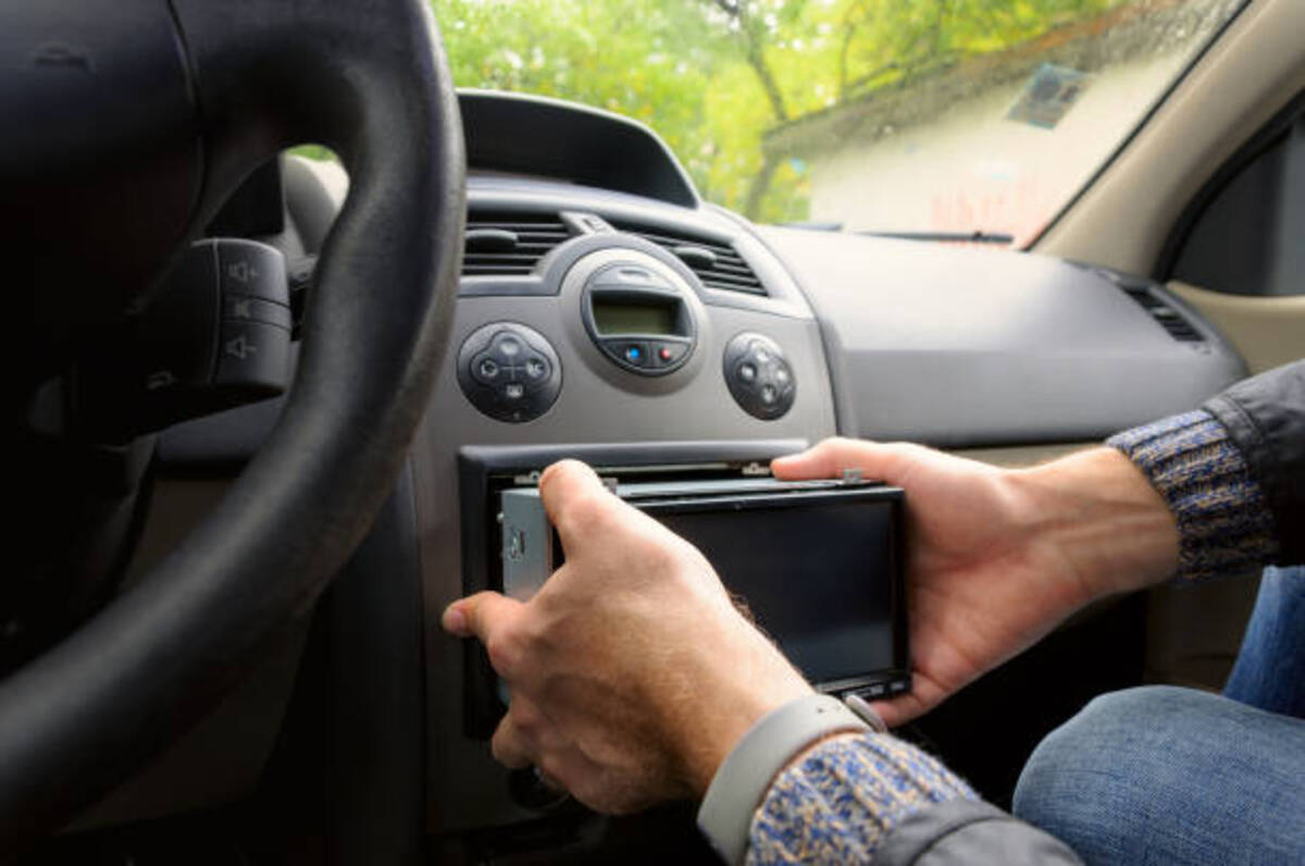 man-hinh-android-o-to