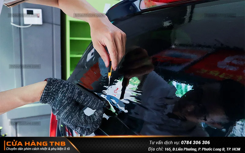 Chất lượng phim cách nhiệt được đánh giá theo tiêu chí nào 1 Test phim bằng các thiết bị chuyên dụng giúp người cảm nhận được khả năng chống nóng thực tế của tấm phim