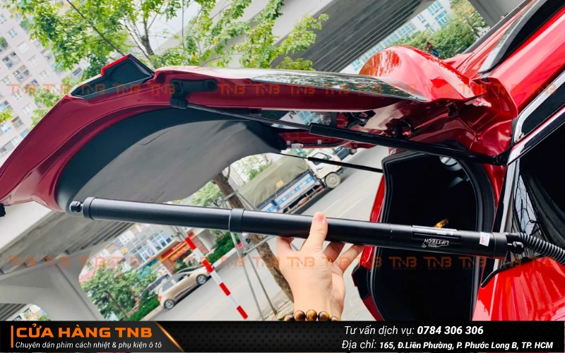 Lắp cốp điện cho xe Toyota Cross phiên bản 1.8G