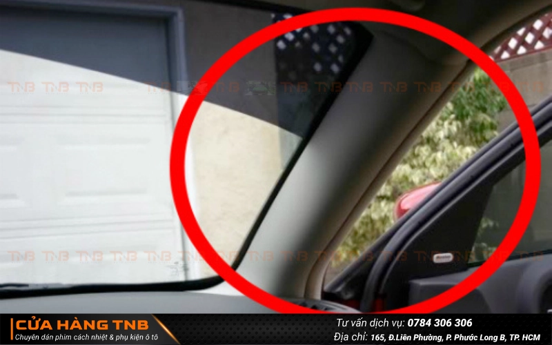 Điểm mù che khuất tầm nhìn của người lái