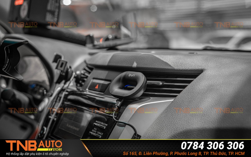 Máy lọc không khí ô tô IPURI N1 là sản phẩm giúp lọc sạch không khí, hỗ trợ diệt khuẩn, nấm mốc