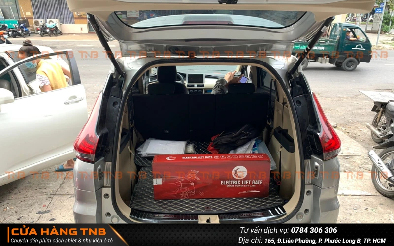 Danh sách Phụ kiện Mitsubishi Xpander cần thiết và cách chọn 7 Lắp cốp điện cho xe Mitsubishi Xpander