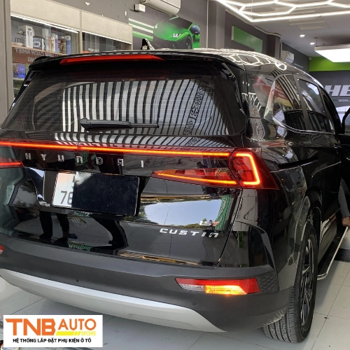 Nâng xi nhan HYUNDAI CUSTIN 2