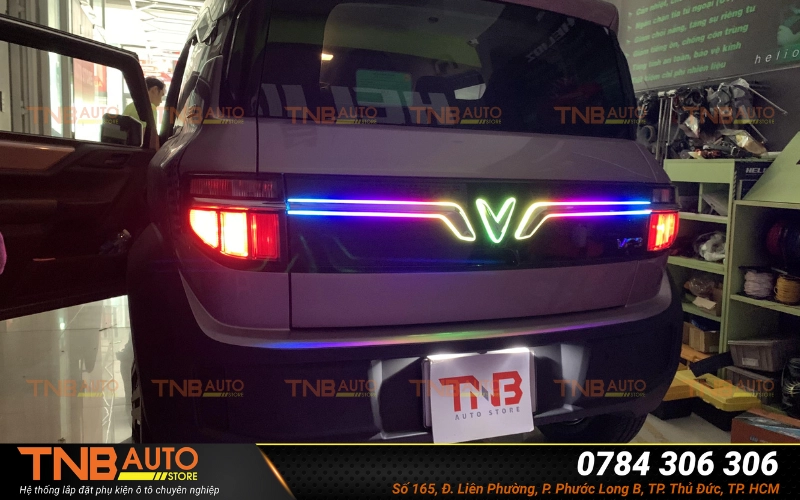TNB Auto địa chỉ lắp đèn led cánh chim cho VF3 uy tín 