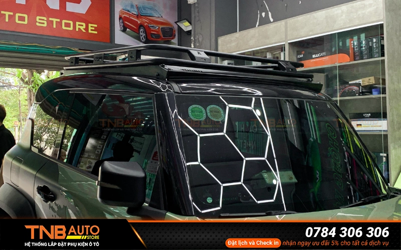 Giá nóc (baga nóc) VF3 29 Baga nóc nóc VF3 được chế tạo từ các vật liệu hợp kim nhôm hoặc thép không gỉ có độ bền cao và khả năng chịu lực tốt