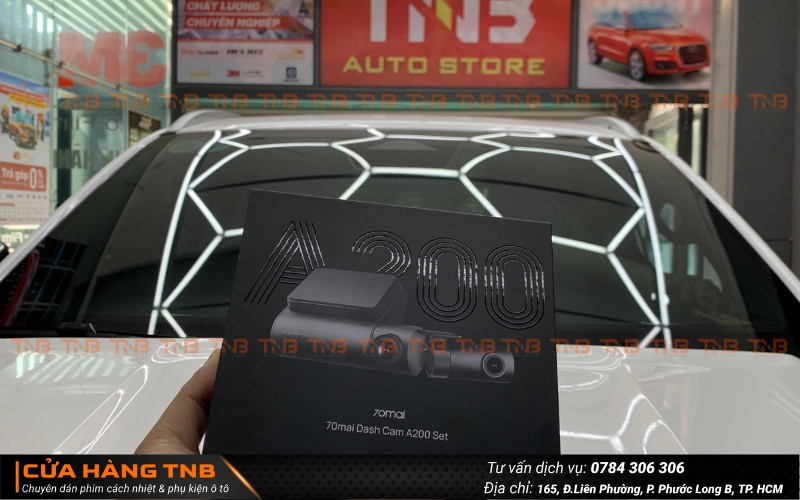 Lắp camera hành trình cho xe Ford Everest ghi lại toàn bộ hành trình, làm bằng chứng trong trường hợp va chạm hoặc tranh chấp