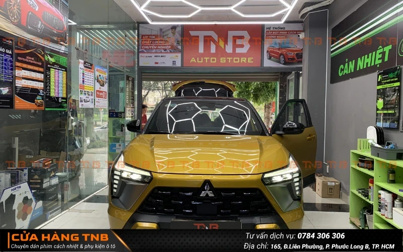 Lắp gương điện tử Mitsubishi Xforce tích hợp camera hành trình