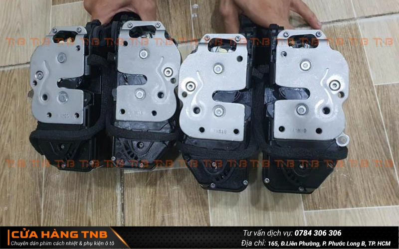 Trang bị phụ kiện cho VinFast Lux A – Nên chọn gì? 10 Cửa hít tự động cho VinFast Lux A