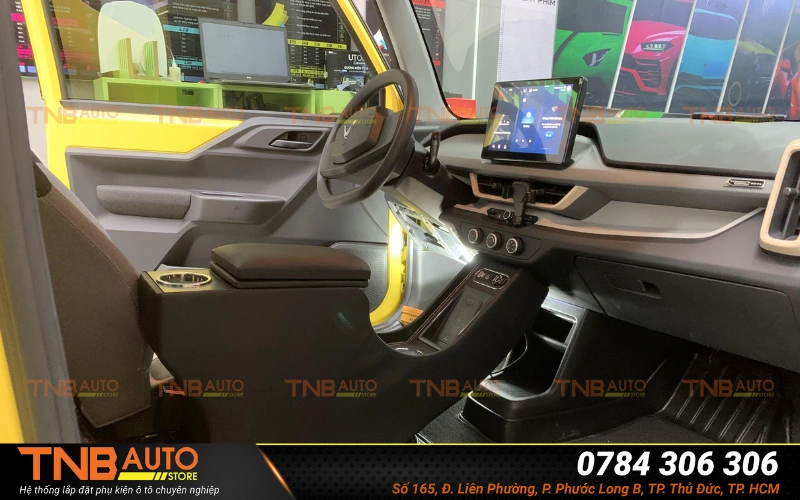 Bệ tỳ tay VF3 31 TNB Auto Store - Địa chỉ lắp đặt bệ tỳ tay VF3 đáng tin cậy tại khu vực Thủ Đức - TP. HCM