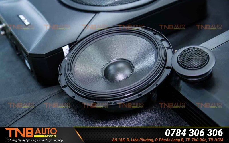 Độ loa nâng cấp âm thanh cho xe Ford Ranger