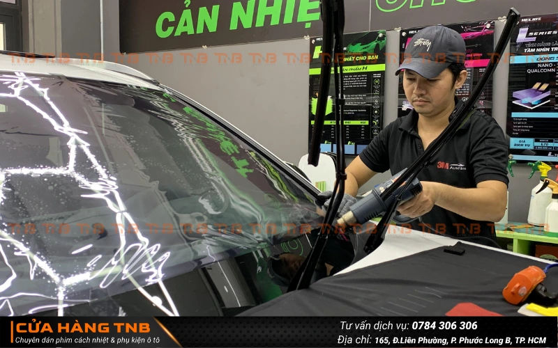 Dán phim cách nhiệt giảm nhiệt cho xe Toyota Fortuner