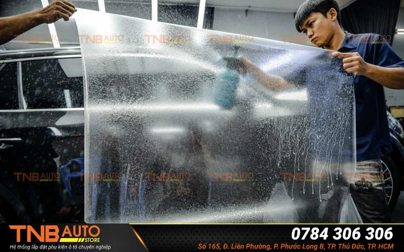 Dán PPF Mercedes GLC 200 cao cấp  Tặng gói PPF nội thất 5 Phim bảo vệ sơn PPF Helioz là lựa chọn lý tưởng cho các chủ xe Mercedes GLC 200