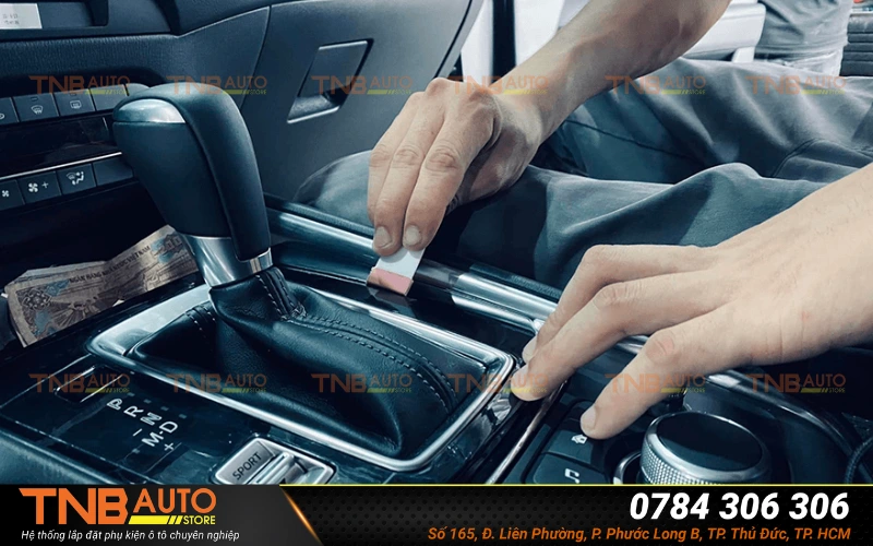 Dán PPF nội thất Mazda 6 chống trầy xước, bạc màu 6 TNB Auto Store địa chỉ dán PPF nội thất chất lượng cho Mazda 6 tại Thủ Đức, TP. HCM và khu vực xung quanh