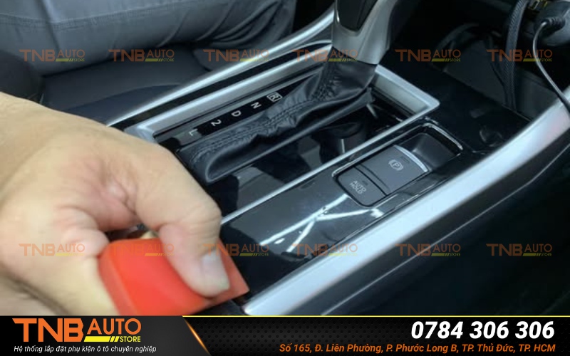 Dán PPF nội thất Mitsubishi Outlander cao cấp, chống trầy 8 Kinh nghiệm chăm sóc sau khi dán PPF nội thất Mitsubishi Outlander
