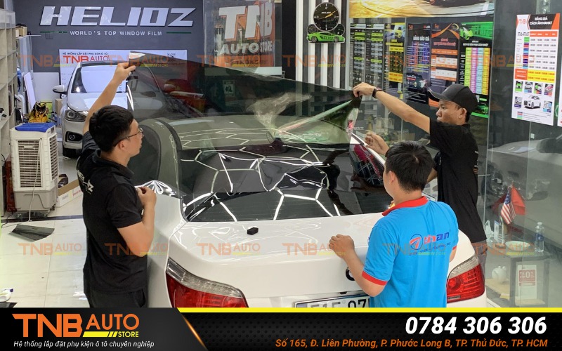 Dán phim cách nhiệt BMW 530i cao cấp | Giá tốt 8 Dán phim cách nhiệt BMW 530i giúp giảm nhiệt độ trong xe từ 5–10°C so với xe không dán phim