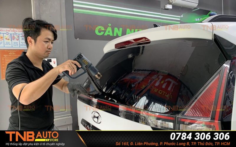 Dán phim cách nhiệt Hyundai Stargazer chống nóng, cản UV 9 Phim cách nhiệt Hyundai Stargazer giúp chặn nhiệt hiệu quả, giữ cho không gian xe luôn mát mẻ, dễ chịu