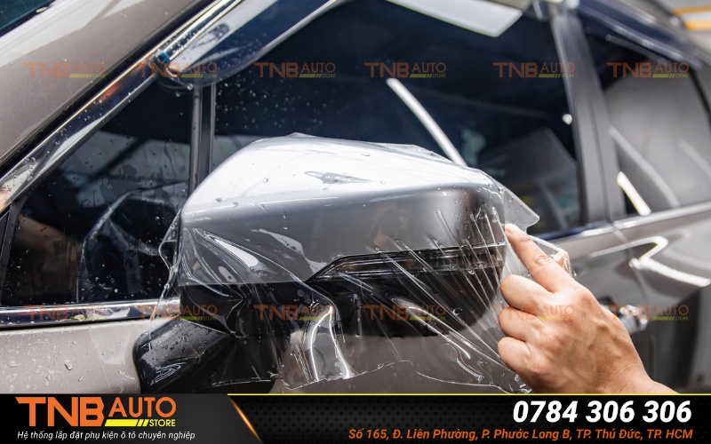 Chọn dán PPF toàn bộ hay chỉ các bộ phận dễ trầy xước tùy thuộc ngân sách và nhu cầu di chuyển của chủ xe