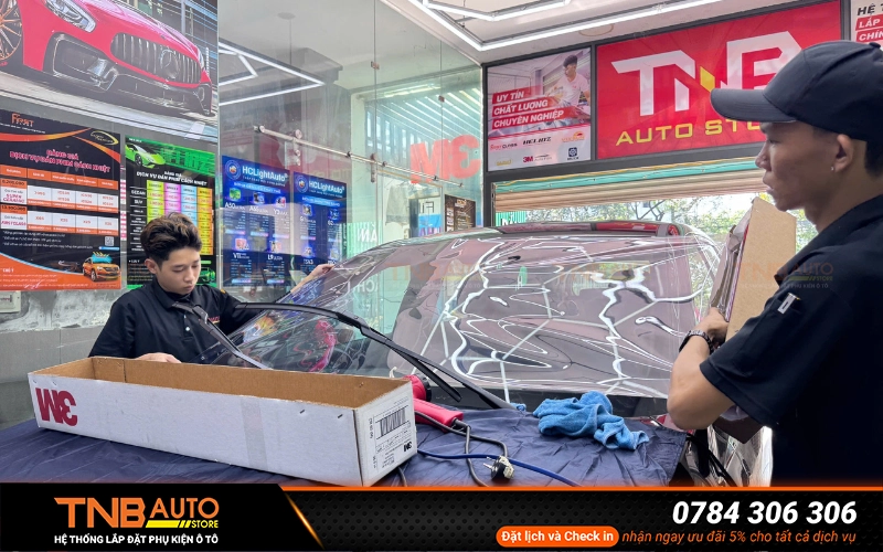 Cách chọn dòng phim cách nhiệt chất lượng cho Vinfast Limo Green