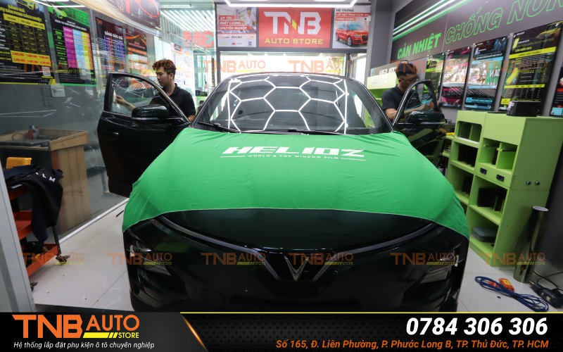 Dán phim cách nhiệt VinFast VF6 giúp chống nóng giảm lượng nhiệt hấp thụ vào cabin xe, tiết kiệm điện