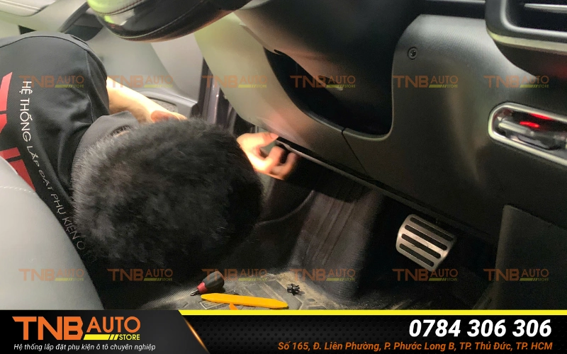 HUD kính lái xe điện VF7 ECO dễ quan sát, lái xe an toàn 22 Lưu ý quan trọng dành cho khách hàng khi lắp HUD kính lái VF7 Eco
