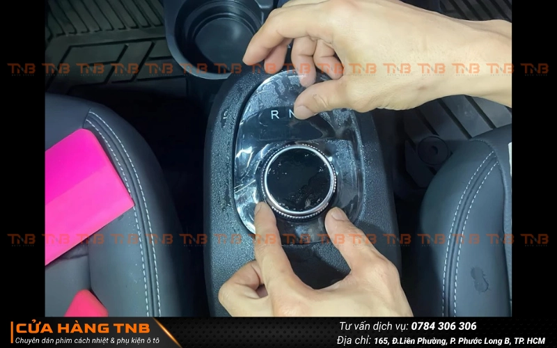 Tư vấn gói dán PPF nội thất VinFast Herio Green phù hợp 10 Dán PPF cụm công tắc và cụm hộp số VinFast Herio Green