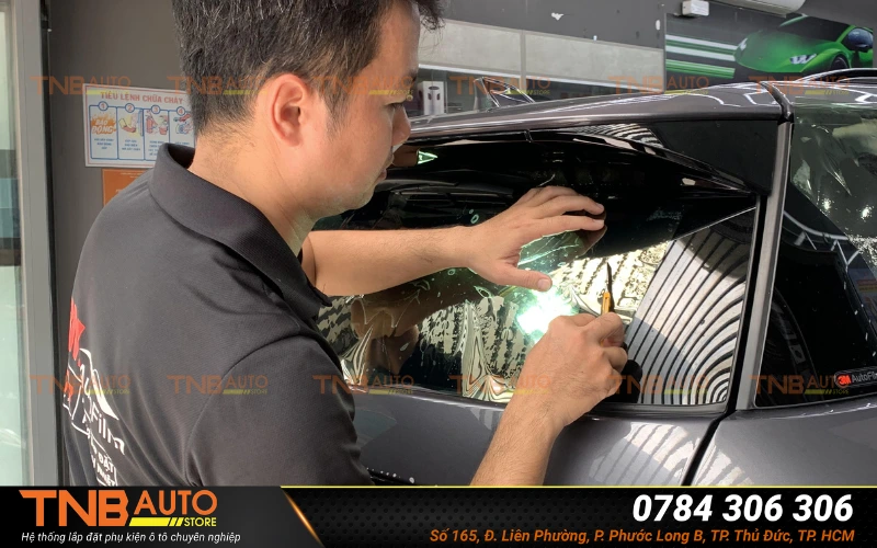Tư vấn gói dán phim cách nhiệt VinFast VF9 theo nhu cầu 3 Gói dán phim cách nhiệt FirstClass cho toàn bộ xe VinFast VF9