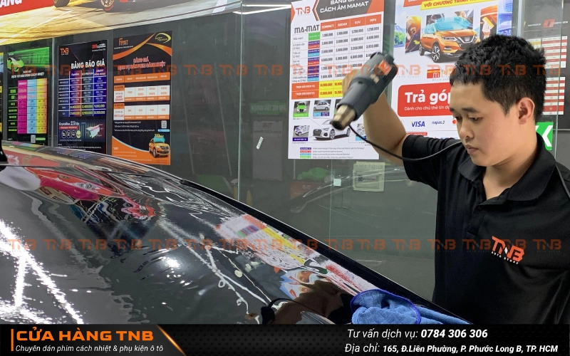 Dán phim cách nhiệt Kia Sonet | Ưu đãi khủng, góp 0% 11 Thi công dán phim cách nhiệt 3M cho xe Kia Sonet tại TNB Auto