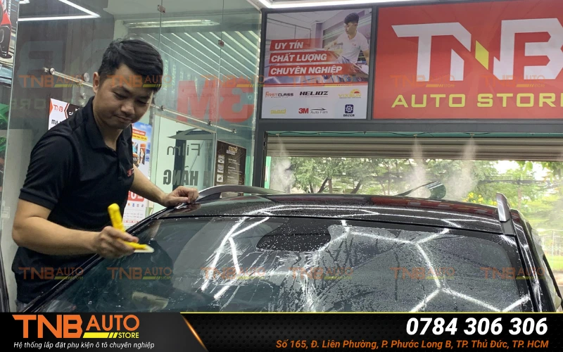 Hệ thống lắp đặt phụ kiện ô tô TNB Auto Store là địa chỉ dán phim cách nhiệt MG RX5