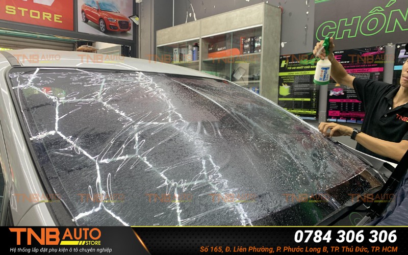 Tư vấn chọn gói dán phim cách nhiệt Hyundai Tucson phù hợp 9 Nhu cầu di chuyển nội thành cần gói phim chống nóng hiệu quả chi phí hợp lý như Helioz Series E, Helioz Series L và Super Ceramic