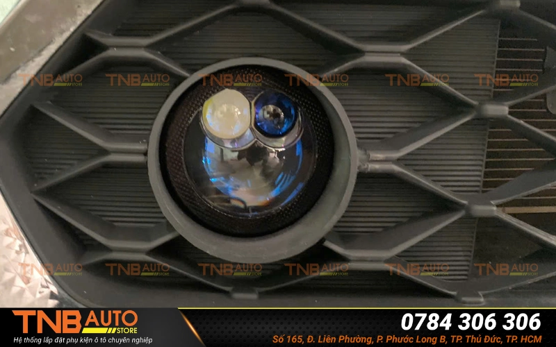 Ưu điểm của đèn bi gầm lens mắt ếch cho xe ô tô