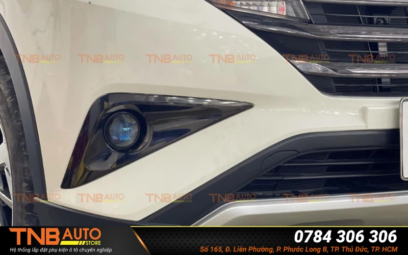 Độ đèn bi gầm cho xe Toyota Rush