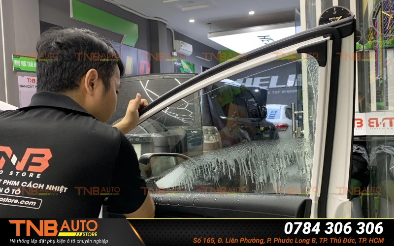 Tư vấn chọn gói dán phim cách nhiệt Hyundai Creta theo nhu cầu 6 Hệ thống lắp đặt phụ kiện ô tô TNB Auto Store là địa chỉ tin cậy được nhiều chủ xe Hyundai Creta lựa chọn khi có nhu cầu dán phim cách nhiệt