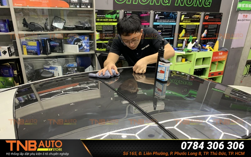 Tổng hợp các gói dán phim cách nhiệt Maybach S450 cao cấp 7 Những lưu ý quan trọng giúp giữ được độ bền và hiệu quả của phim cách nhiệt Maybach S450 sau khi dán