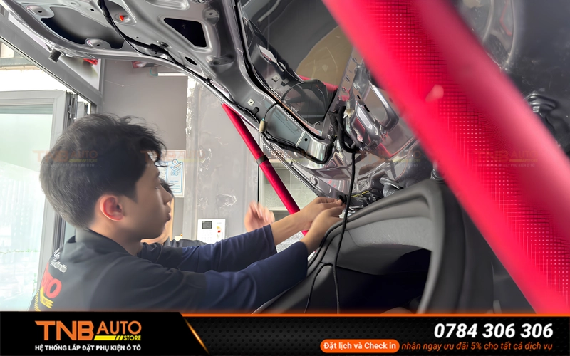 Việc lắp cốp điện VF3 MCD91 hoàn toàn không ảnh hưởng đến chế độ bảo hành của xe