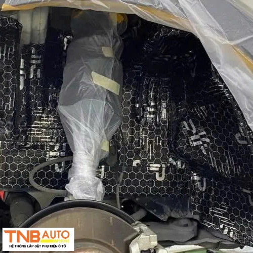 Dán cách âm, chống ồn Vinfast Limo Green chất lượng 5 Dán cách âm, chống ồn Vinfast Limo Green chất lượng 2