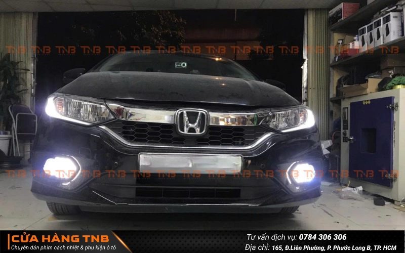 Độ bi gầm Honda Civic chiếu sáng mạnh mẽ, chuẩn kỹ thuật 7 Độ bi gầm Honda Civic là giải pháp nâng cấp hệ thống chiếu sáng được nhiều chủ xe ưu tiên lựa chọn