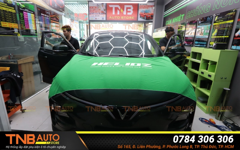 Độ cốp điện Vinfast VF6 đóng mở tiện lợi, lắp zin theo xe 100% 29 TNB Auto Store - Nơi độ cốp điện Vinfast VF6 uy tín và chất lượng cho khách hàng tại TP. HCM và khu vực lân cận
