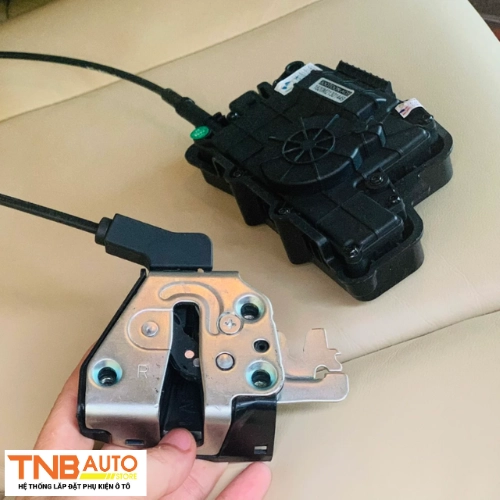 Độ cửa hít xe Vinfast Limo Green, an toàn không độ chế 7 Độ cửa hít xe Vinfast Limo Green, an toàn không độ chế 7