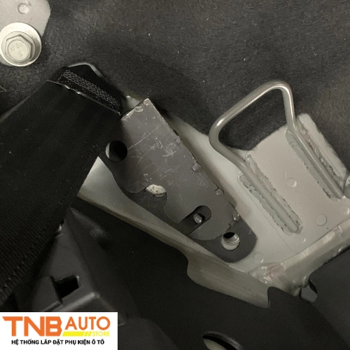 Độ ngã ghế Vinfast VF7 lắp Zin, cam kết không cắt nối 11 Độ ngã ghế Vinfast VF7 lắp Zin 9