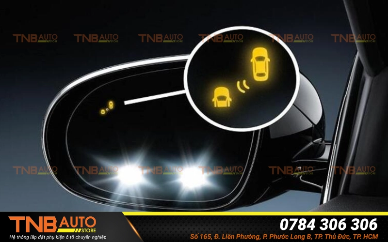 Lắp cảnh báo điểm mù VinFast Limo Green, an toàn lái xe 14 Lắp đặt cảnh báo điểm mù cho VinFast Limo Green ở gương chiếu hậu và hai bên cản sau