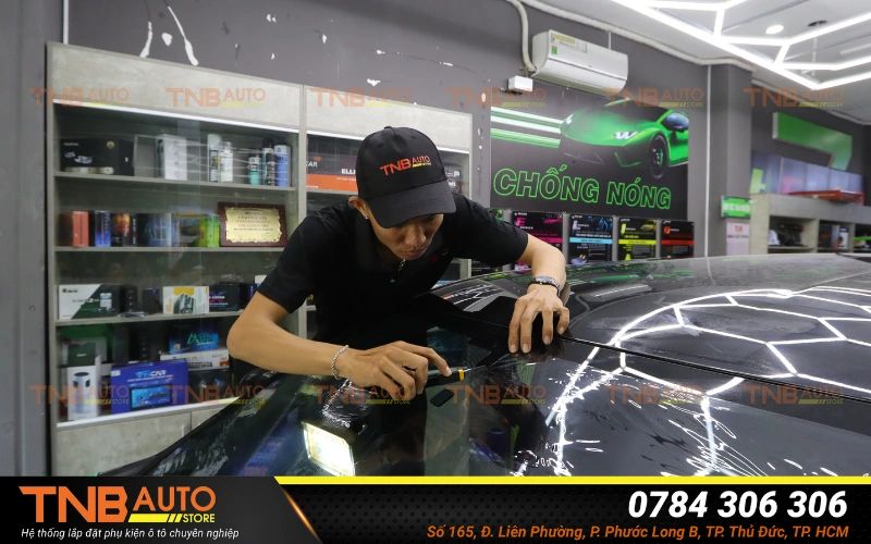 Top gói dán phim cách nhiệt Toyota Avanza chất lượng 4 Hệ thống lắp đặt phụ kiện ô tô TNB Auto Store là lựa chọn đáng tin cậy để nâng cao trải nghiệm lái xe trong mùa nắng nóng