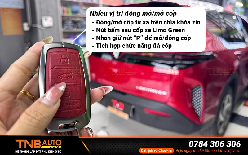 Cốp điện Vinfast Limo Green tích hợp đá cốp | Lắp zin theo xe 29 Cốp điện MCD91 trên xe Limo Green được tích hợp nhiều vị trí đóng mở cốp. Trong đó có tính năng đá cốp và mở cốp từ xa