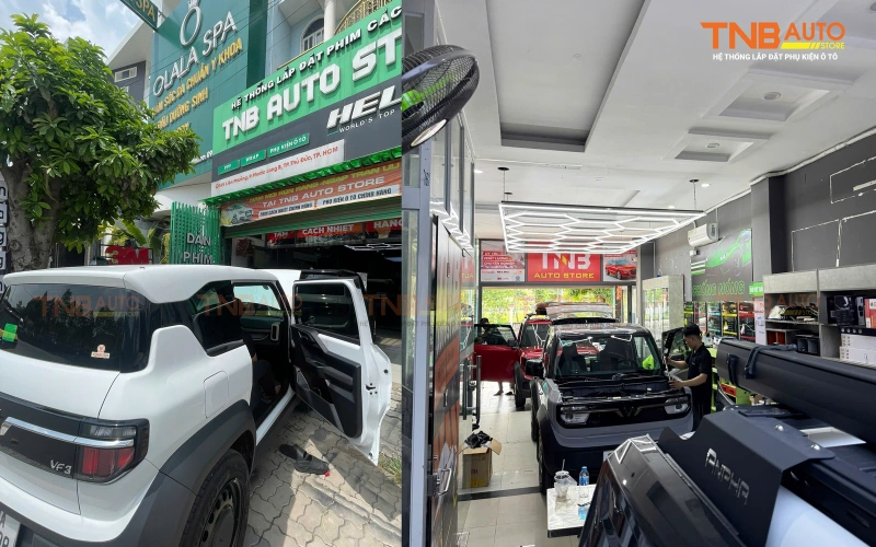 Thi công lắp cốp trước VF3 tại Hệ thống TNB Auto