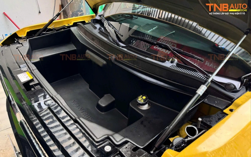 Thi công lắp cốp trước VF3 tại Hệ thống TNB Auto