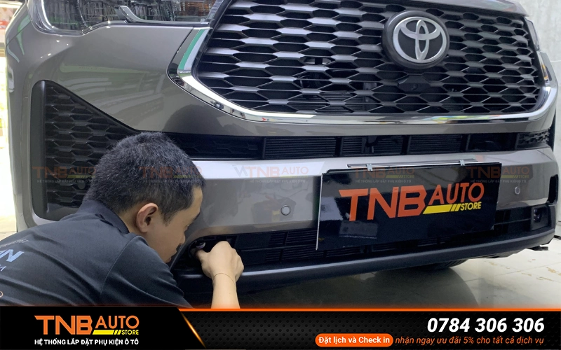 Độ bi gầm cho Toyota Innova Cross cực sáng, lắp chuẩn zin 11 Độ bi gầm Toyota Innova Cross không có ảnh hưởng đến quá trình đăng kiểm xe