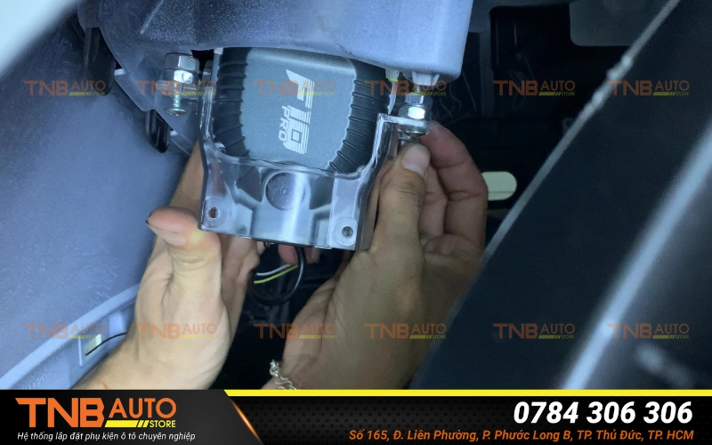 Độ đèn bi gầm Hyundai Custin ánh sáng sắc nét, rõ tầm nhìn 7 Tư vấn chọn các loại đèn bi gầm Hyundai Custin chất lượng