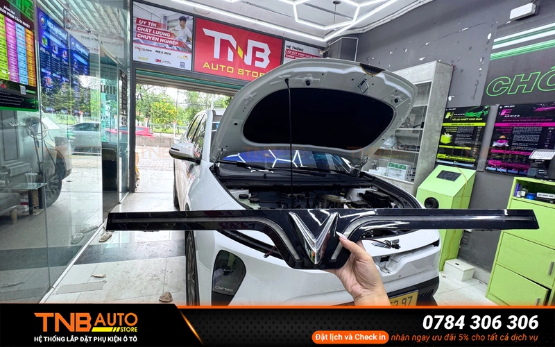 Độ led cánh chim trước Limo Green độc đáo, cắm giắc 100% 22 LED cánh chim trước mang lại hiệu ứng ánh sáng sắc nét và đồng đều hơn