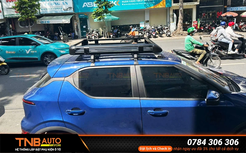 Các mẫu baga nóc dành cho VF5 hiện nay thường được thiết kế để lắp vào rãnh sẵn trên nóc xe không cần khoan đục