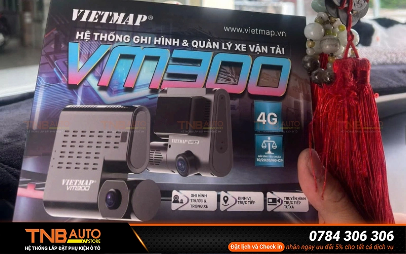 Camera hành trình VIETMAP VM300 ghi hình sắc nét cả phía trước xe và trong cabin hỗ trợ giám sát trực tuyến từ xa qua 4G