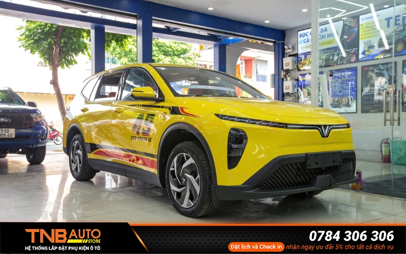 Dán decal xe Vinfast Limo Green là các tạo dấu ấn riêng biệt, nâng cao nhận diện thương hiệu cực đơn giản với chi phí tiết kiệm